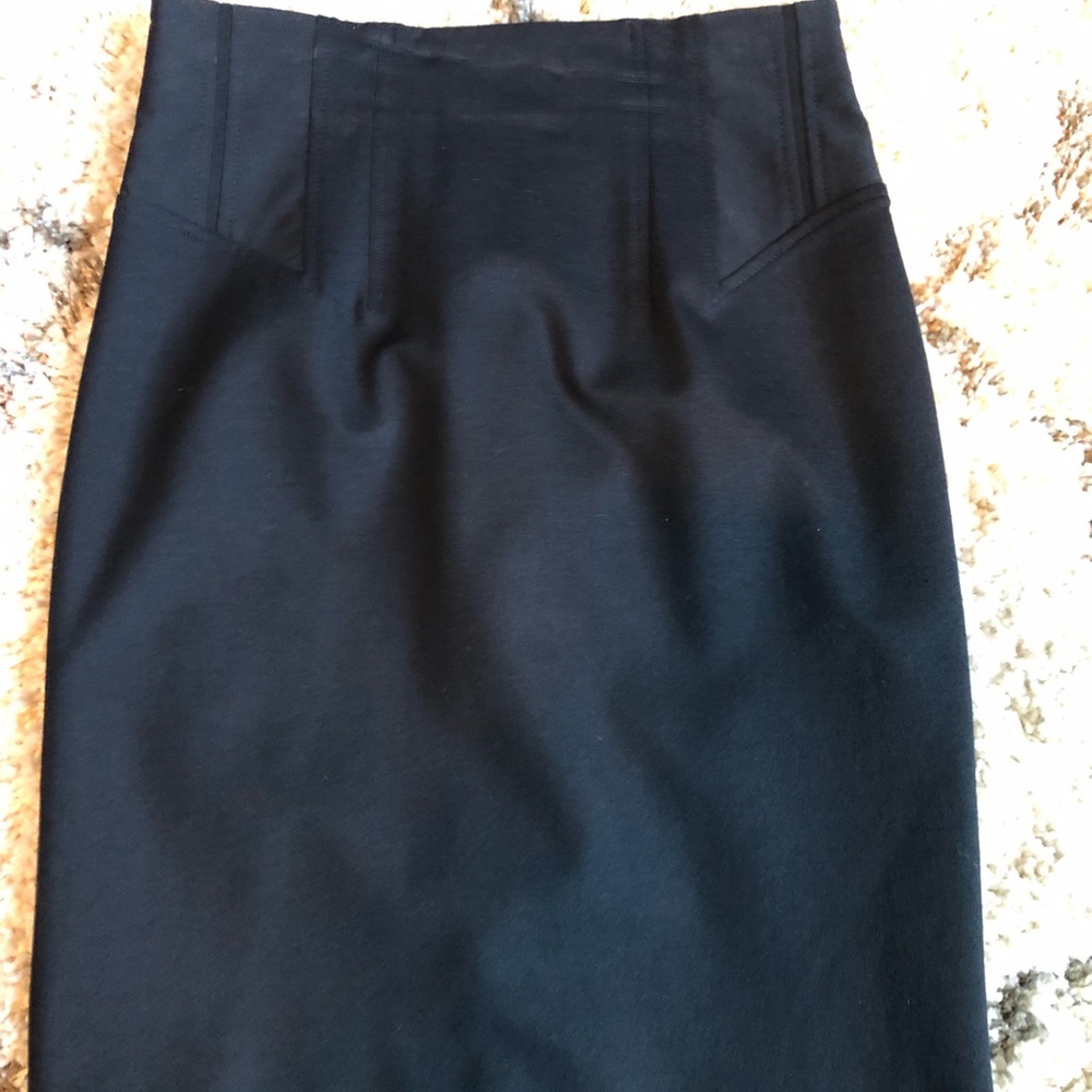 Skinny skirt